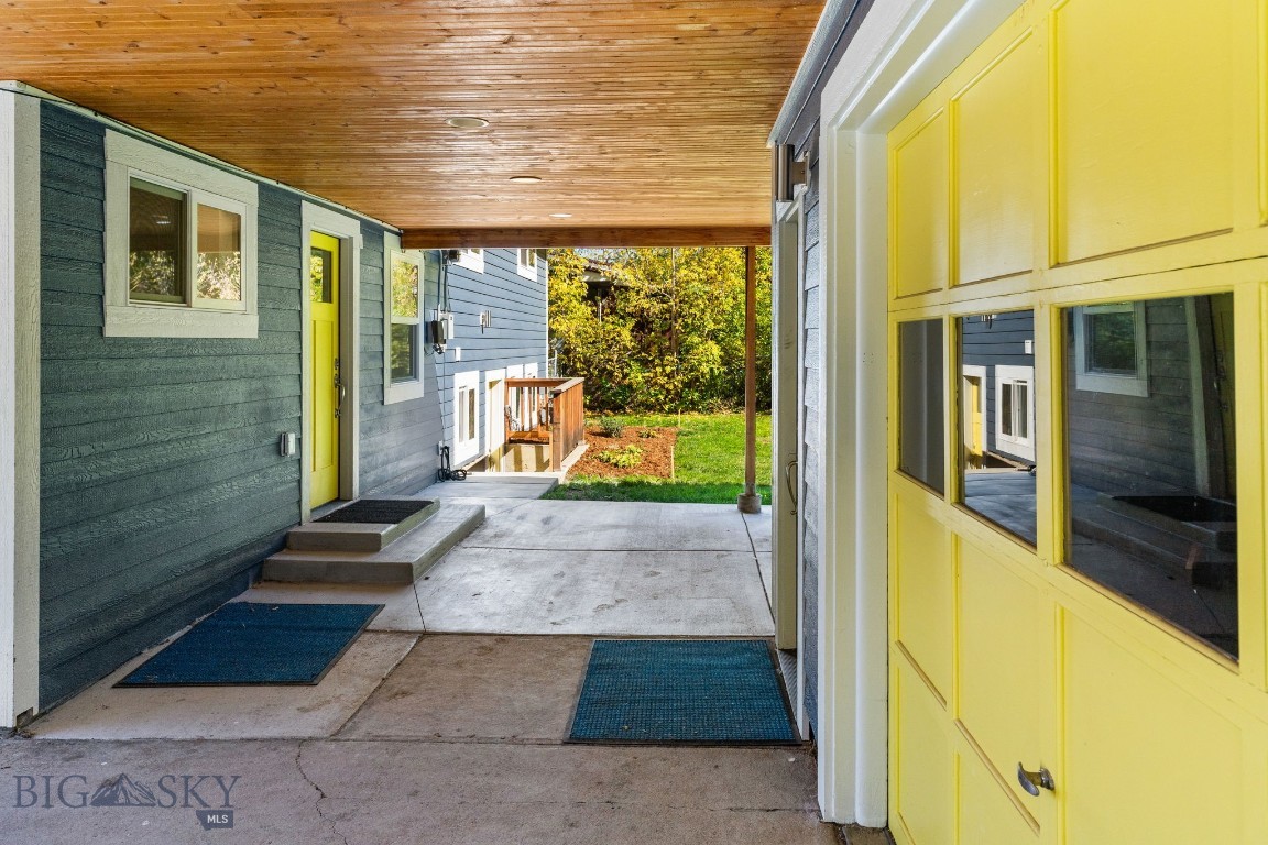 Bozeman, Montana 59715, United States, 3 Bedrooms Bedrooms, ,2 BathroomsBathrooms,Residential,Pending,39760