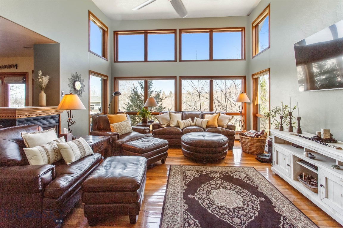 Butte, Montana 59701, United States, 5 Bedrooms Bedrooms, ,4 BathroomsBathrooms,Residential,Contingent,111037