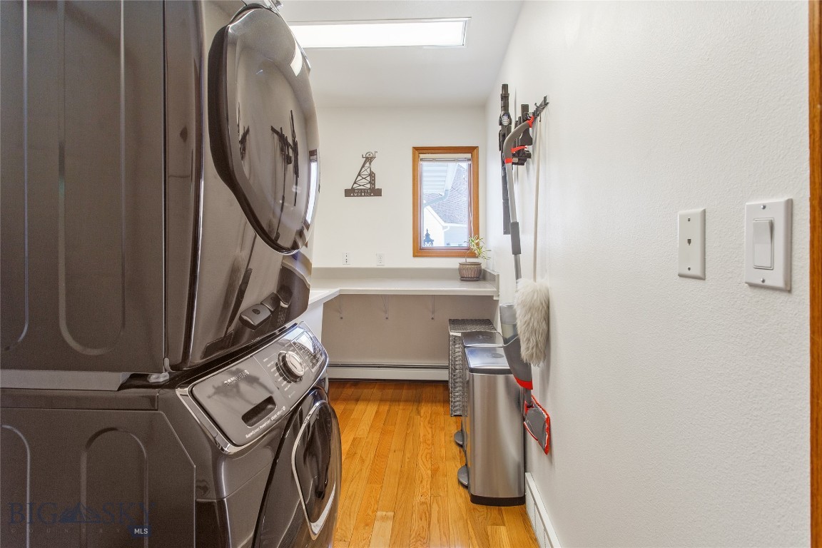 Butte, Montana 59701, United States, 5 Bedrooms Bedrooms, ,4 BathroomsBathrooms,Residential,Contingent,111037