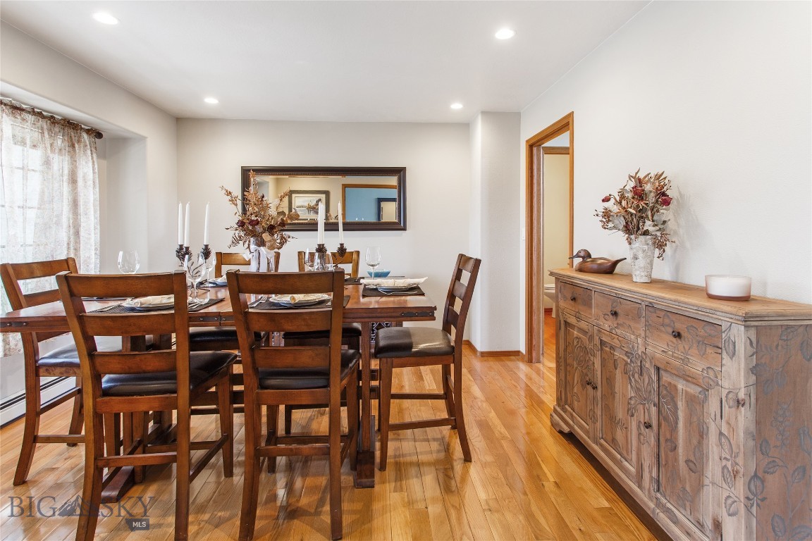 Butte, Montana 59701, United States, 5 Bedrooms Bedrooms, ,4 BathroomsBathrooms,Residential,Contingent,111037