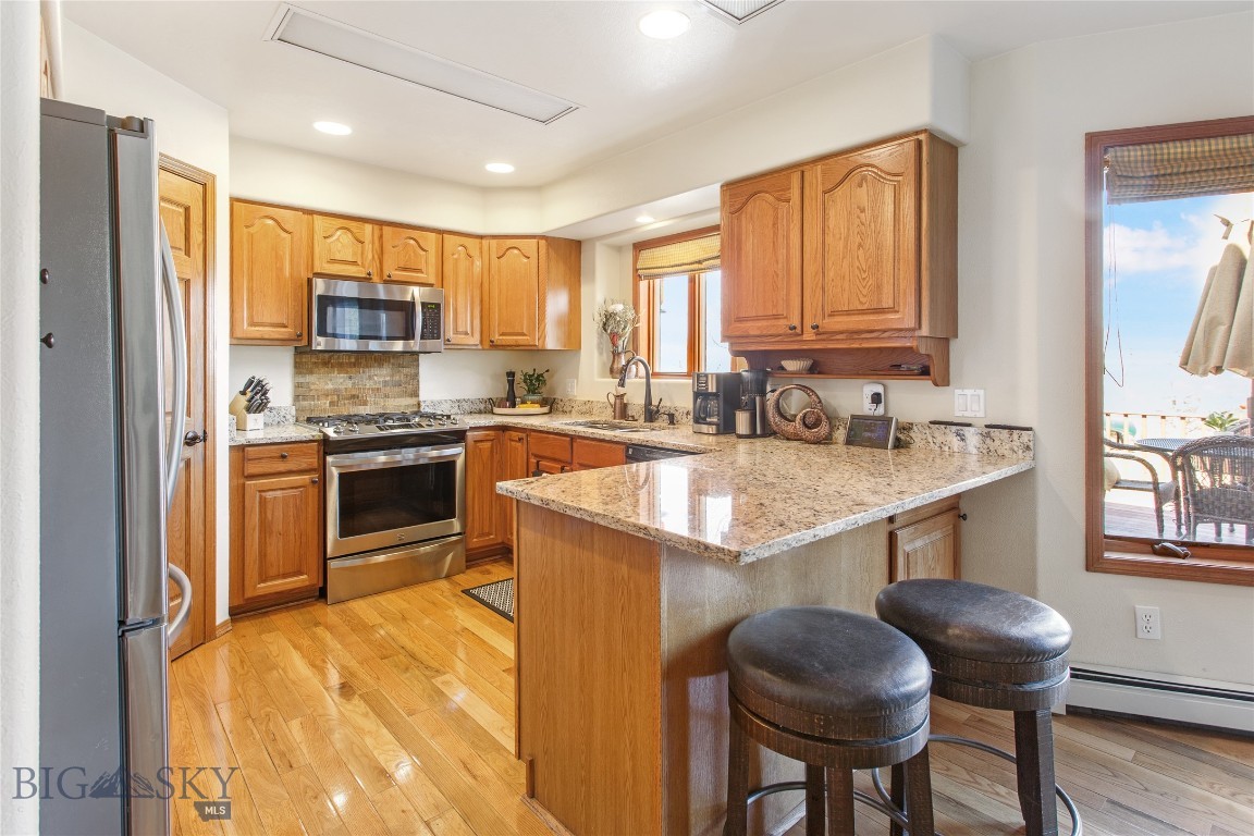 Butte, Montana 59701, United States, 5 Bedrooms Bedrooms, ,4 BathroomsBathrooms,Residential,Contingent,111037