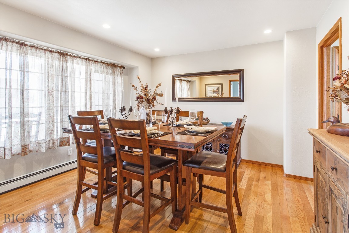 Butte, Montana 59701, United States, 5 Bedrooms Bedrooms, ,4 BathroomsBathrooms,Residential,Contingent,111037