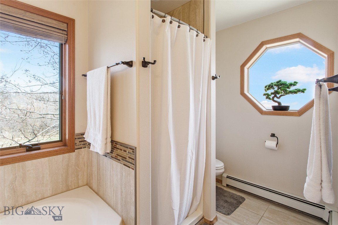 Butte, Montana 59701, United States, 5 Bedrooms Bedrooms, ,4 BathroomsBathrooms,Residential,Contingent,111037