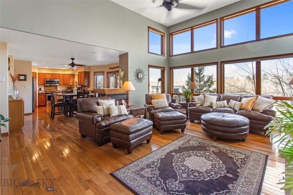 Butte, Montana 59701, United States, 5 Bedrooms Bedrooms, ,4 BathroomsBathrooms,Residential,Contingent,111037