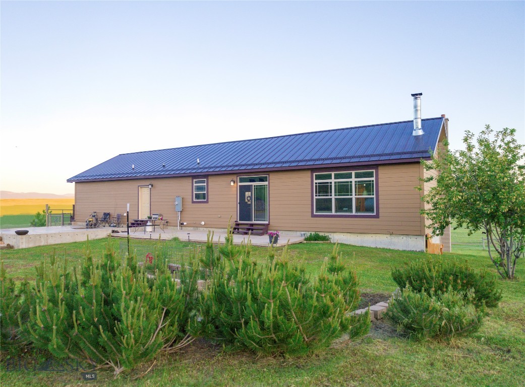 2575 Cascade Hound Creek Road
