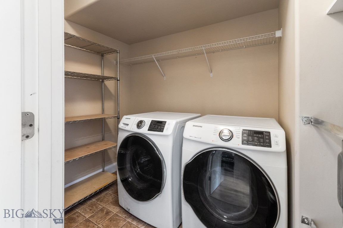 Bozeman, Montana 59718, United States, 3 Bedrooms Bedrooms, ,3 BathroomsBathrooms,Residential,Pending,206694