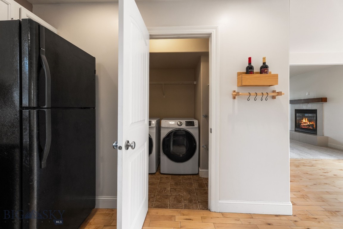 Bozeman, Montana 59718, United States, 3 Bedrooms Bedrooms, ,3 BathroomsBathrooms,Residential,Pending,206694