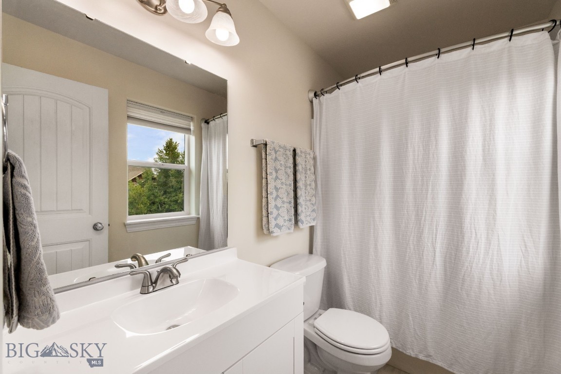 Bozeman, Montana 59718, United States, 3 Bedrooms Bedrooms, ,3 BathroomsBathrooms,Residential,Pending,206694