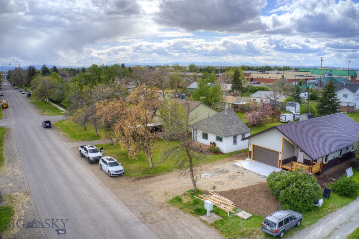 Belgrade, Montana 59714, United States, 2 Bedrooms Bedrooms, ,1 BathroomBathrooms,Residential,Pending,56946