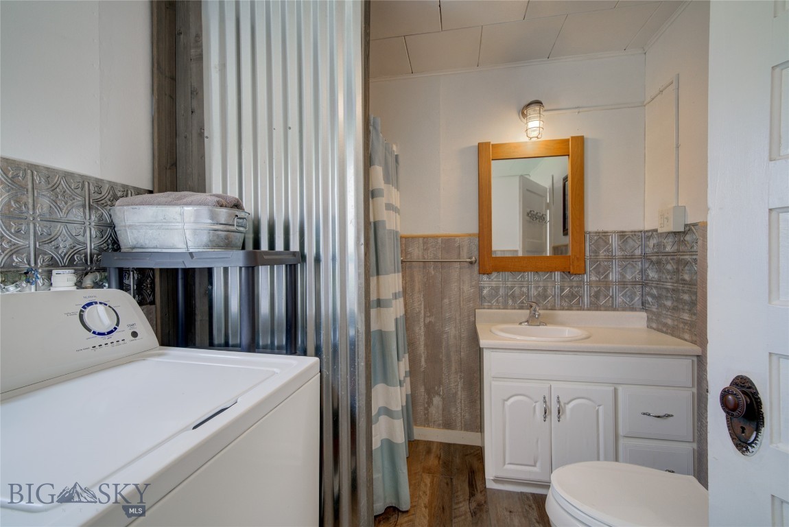 Belgrade, Montana 59714, United States, 2 Bedrooms Bedrooms, ,1 BathroomBathrooms,Residential,Pending,56946