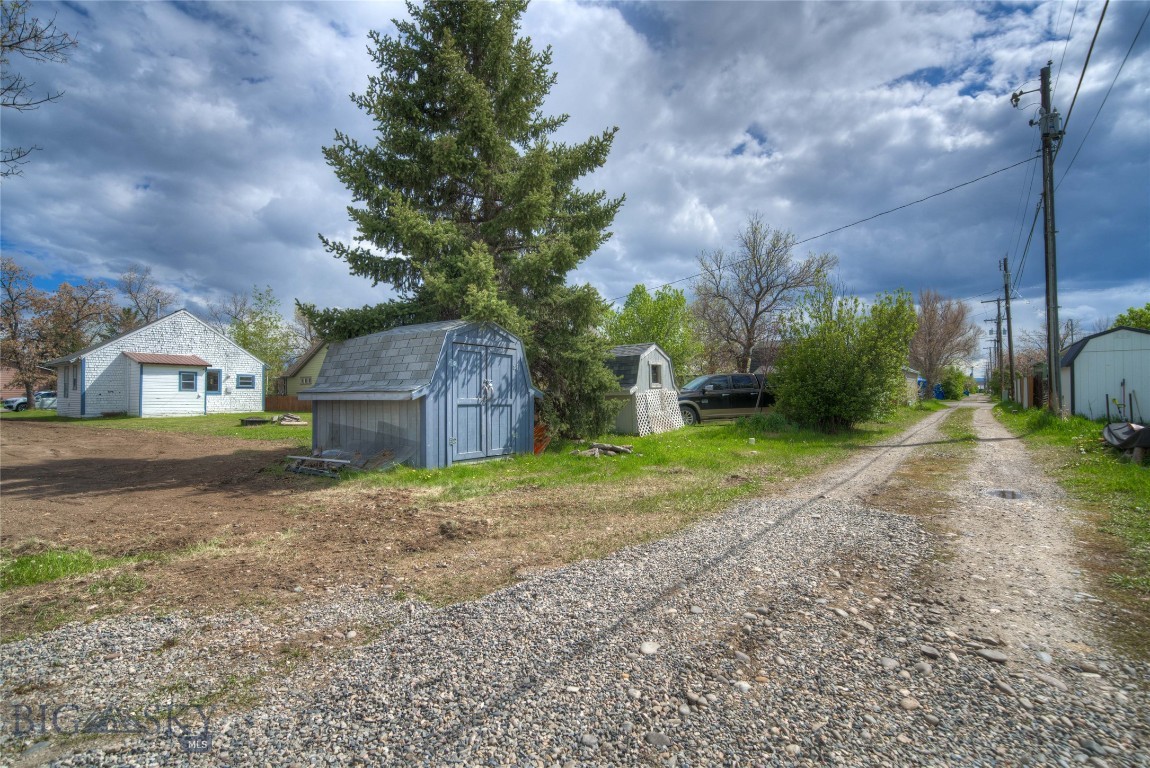 Belgrade, Montana 59714, United States, 2 Bedrooms Bedrooms, ,1 BathroomBathrooms,Residential,Pending,56946