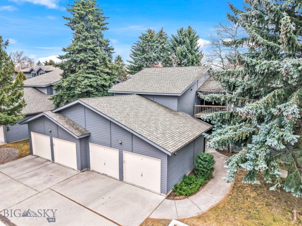 2200 W Dickerson Street 64