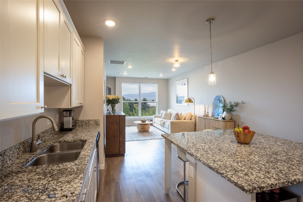 2720 Sartain Street 303B