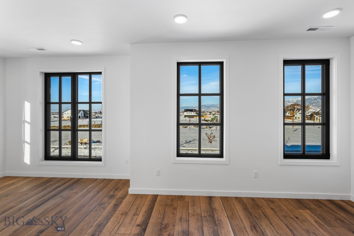 Bozeman, Montana 59718, United States, 4 Bedrooms Bedrooms, ,4 BathroomsBathrooms,Residential,Contingent,58557