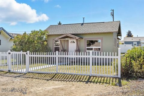 Photo of 1636 Schley Avenue, Butte, MT 59701 (MLS # 406066)