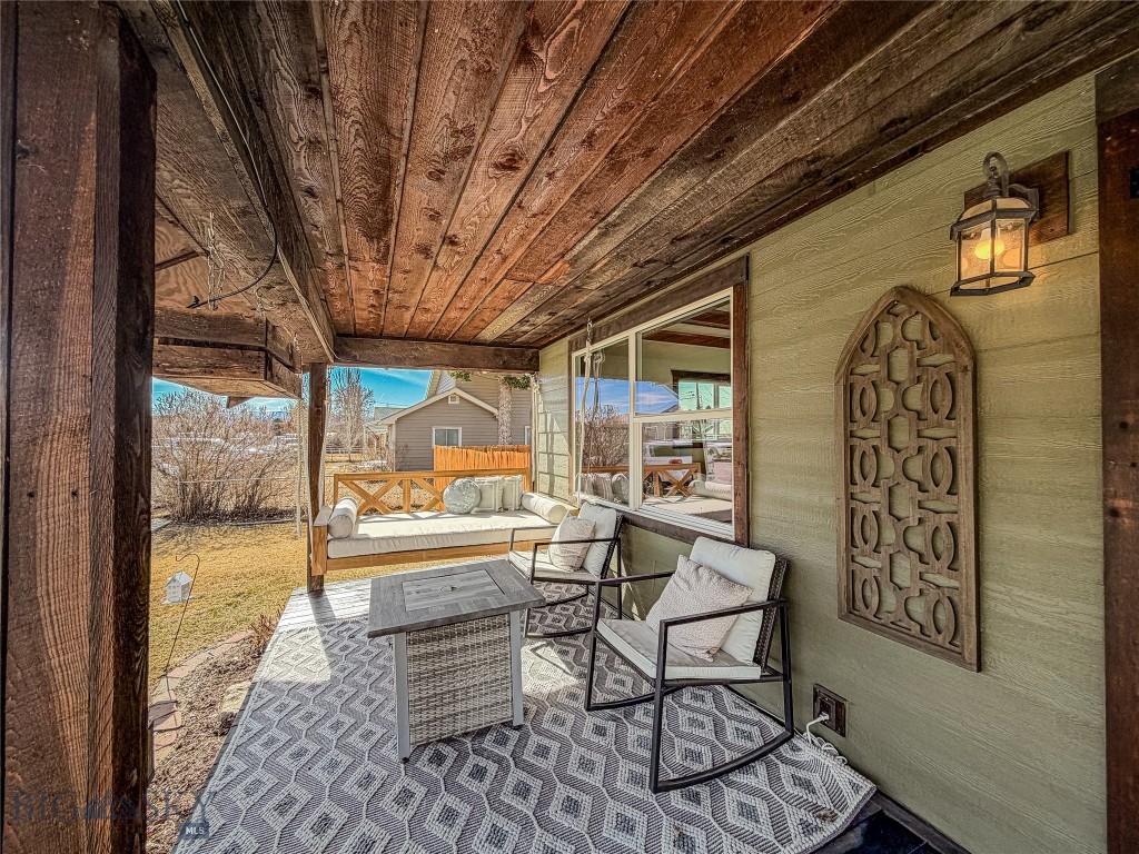 1801 Reynolds Avenue