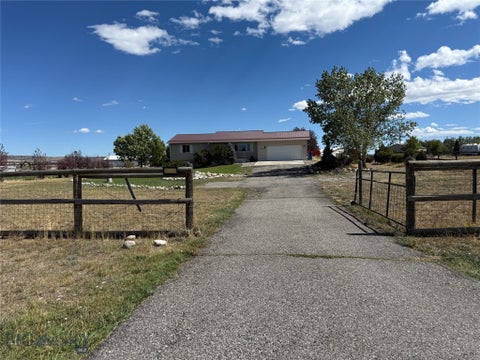Photo of 18 Meadowlark Circle, Big Timber, MT 59011 (MLS # 414670)