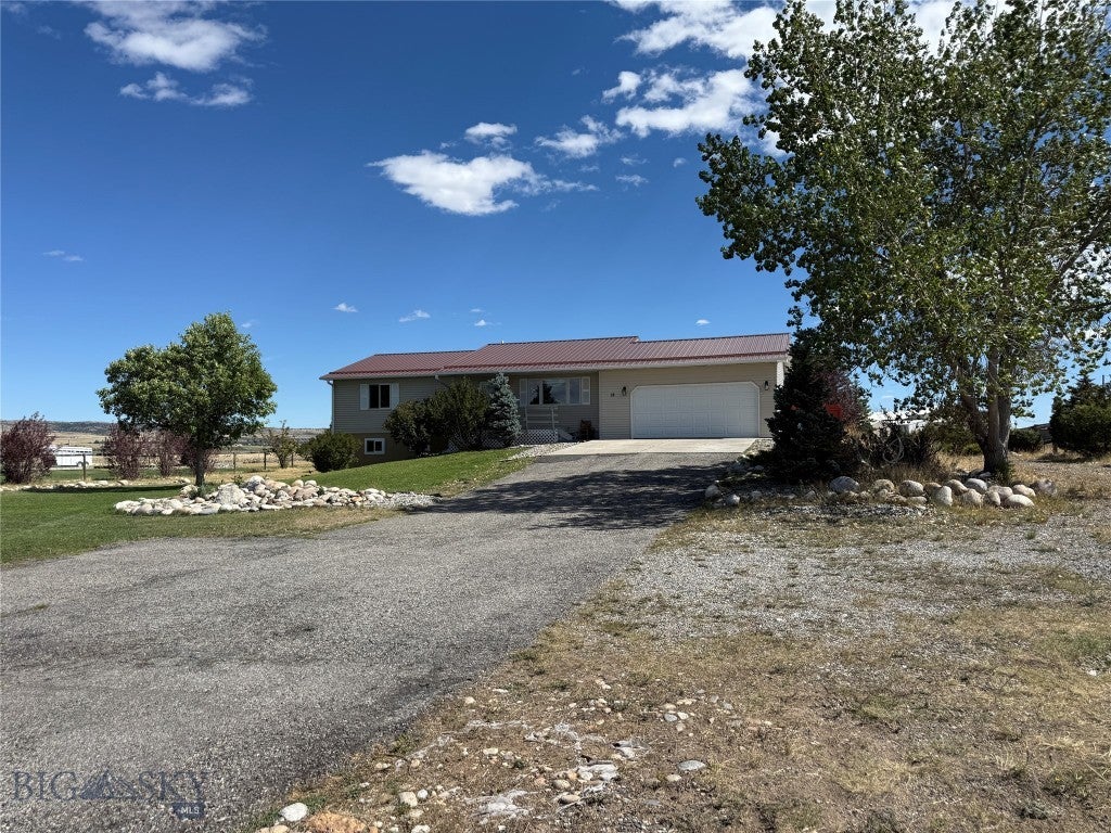 18 Meadowlark Circle