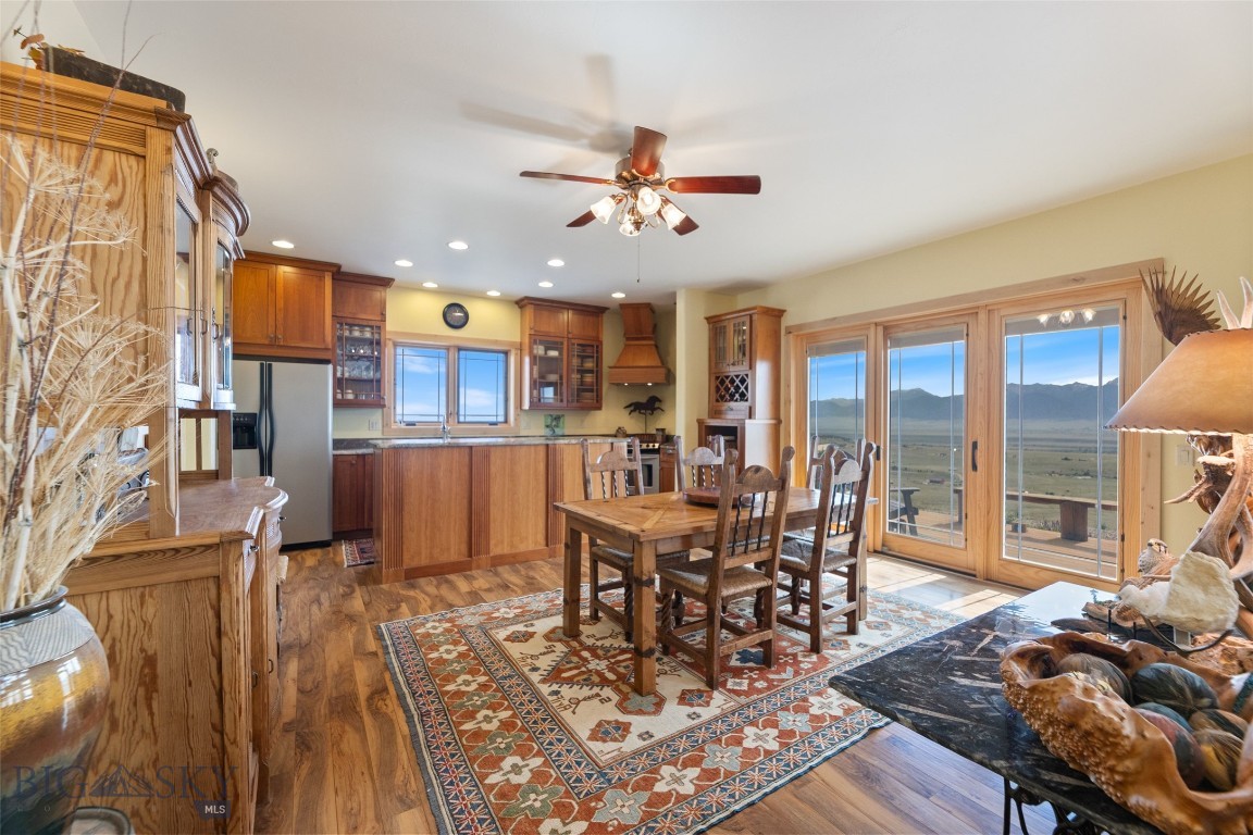 Shining Mountain Unit I - Residential