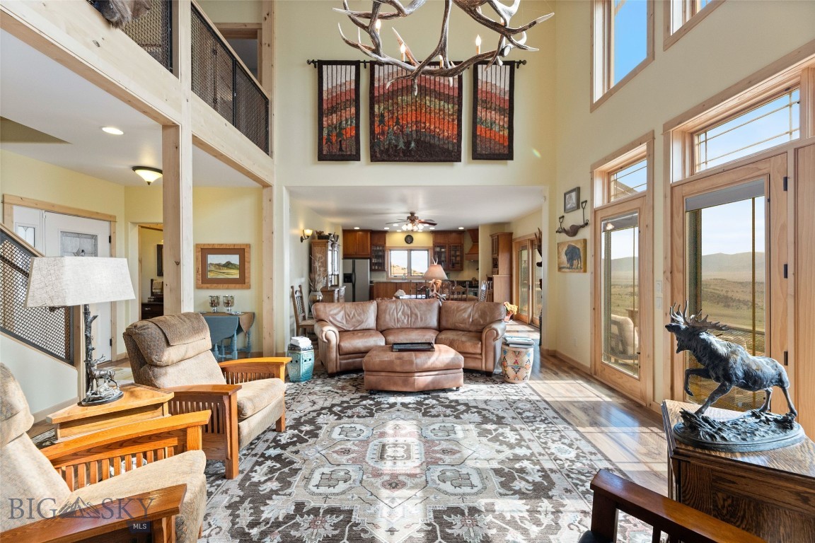 Shining Mountain Unit I - Residential