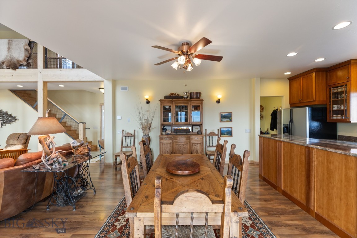 Shining Mountain Unit I - Residential