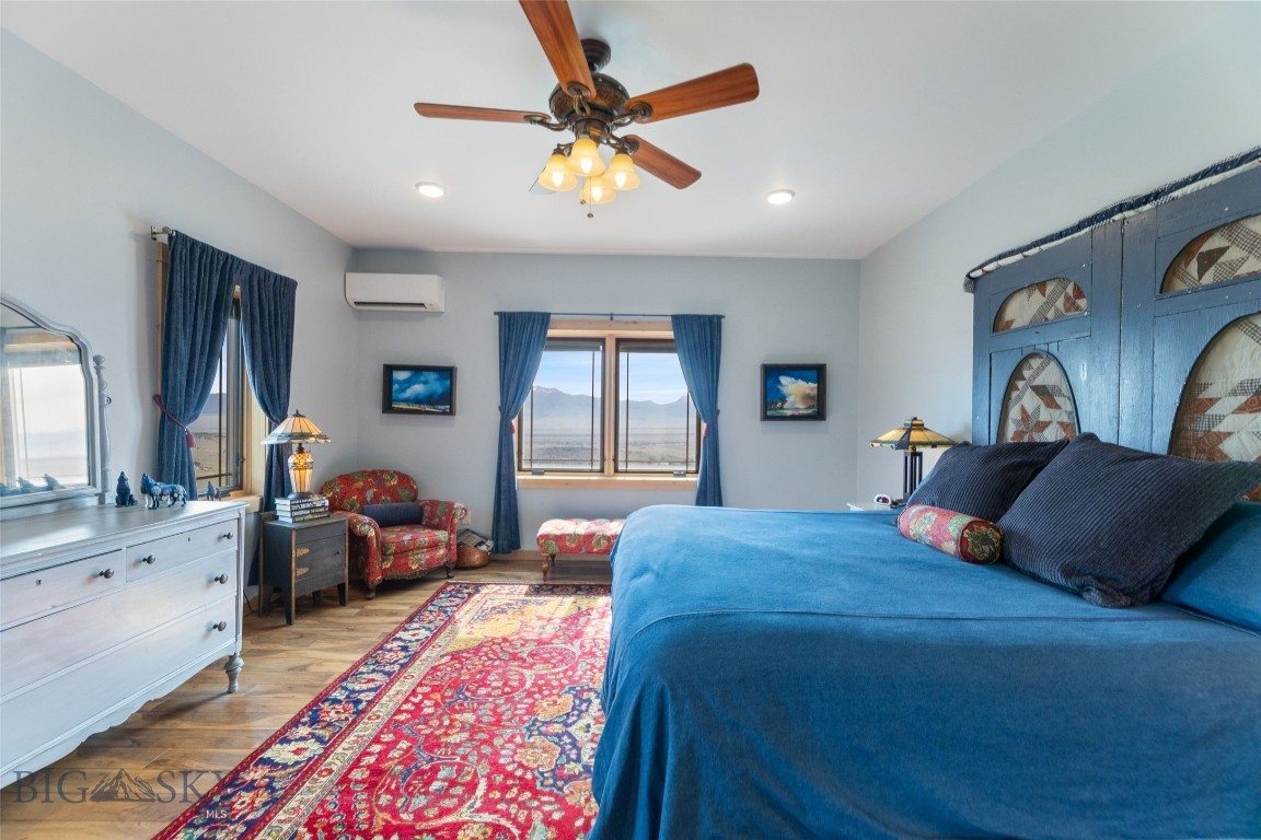 Shining Mountain Unit I - Residential