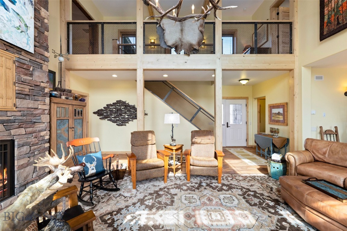 Shining Mountain Unit I - Residential