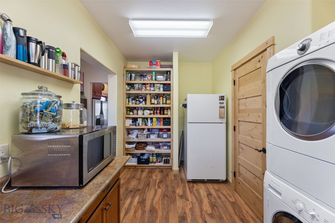 Shining Mountain Unit I - Residential