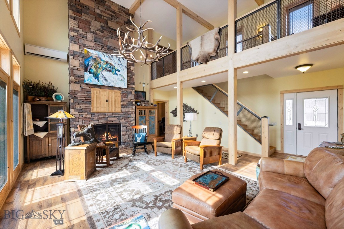 Shining Mountain Unit I - Residential