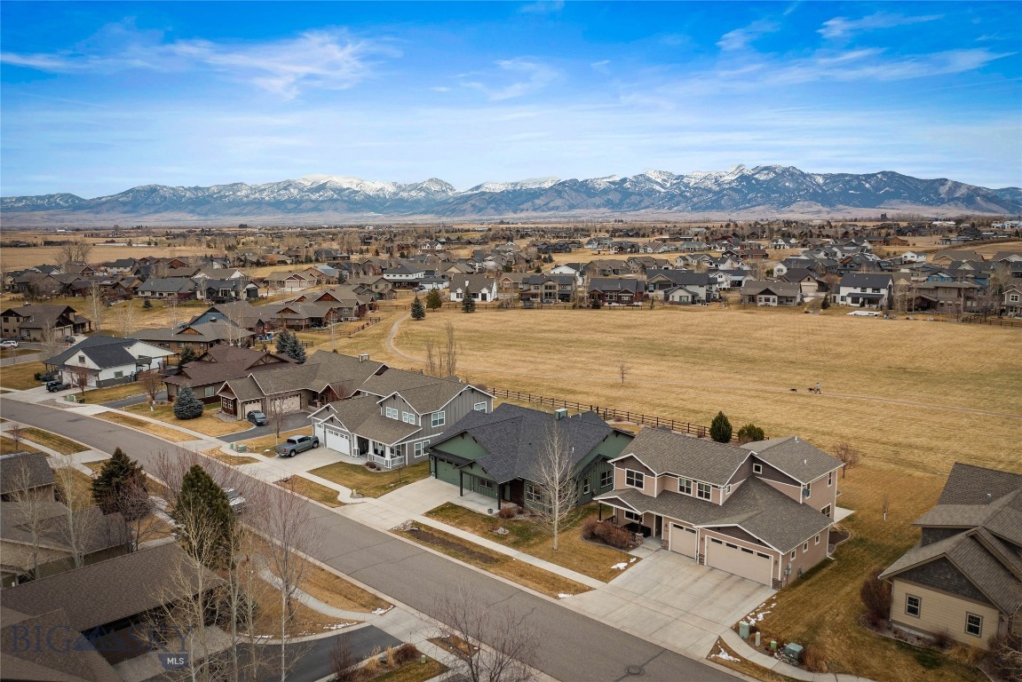 Middle Creek Parklands - Residential