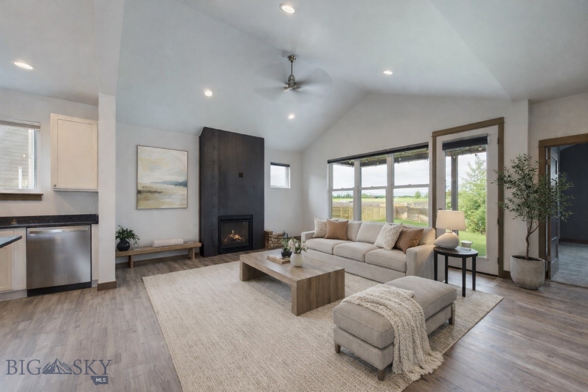 Falcon Hollow - Residential