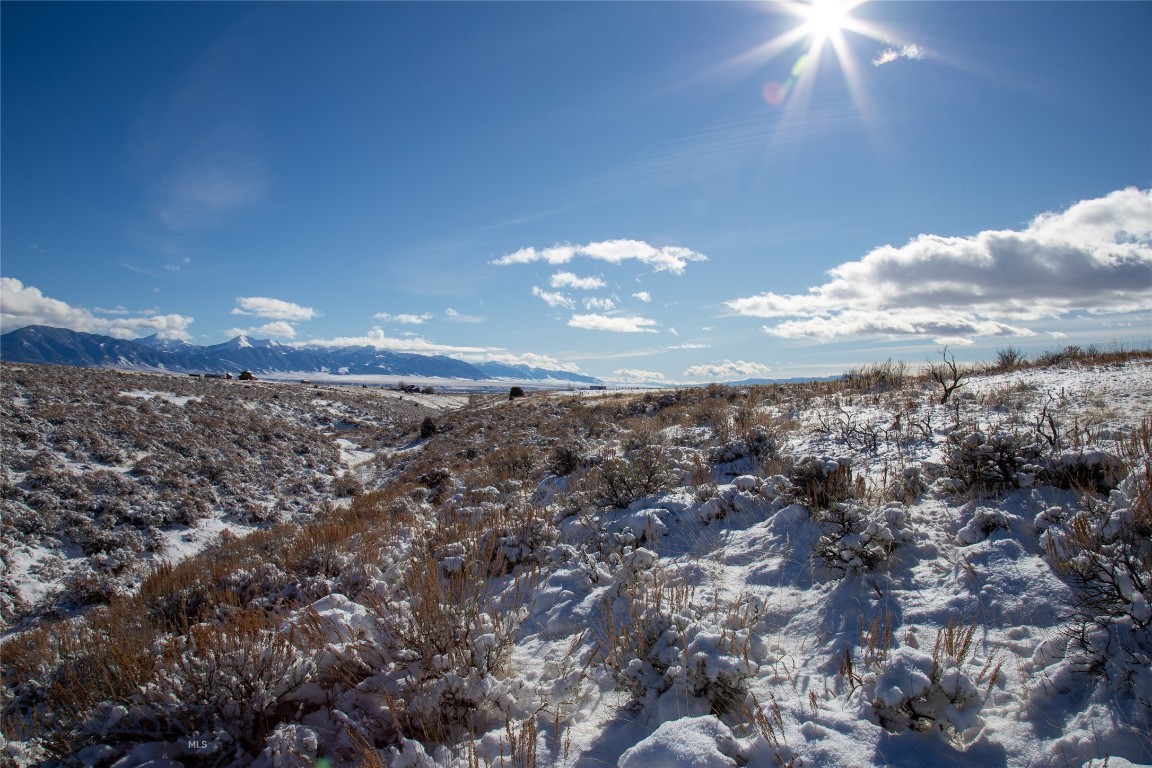 Shining Mountain West - Land