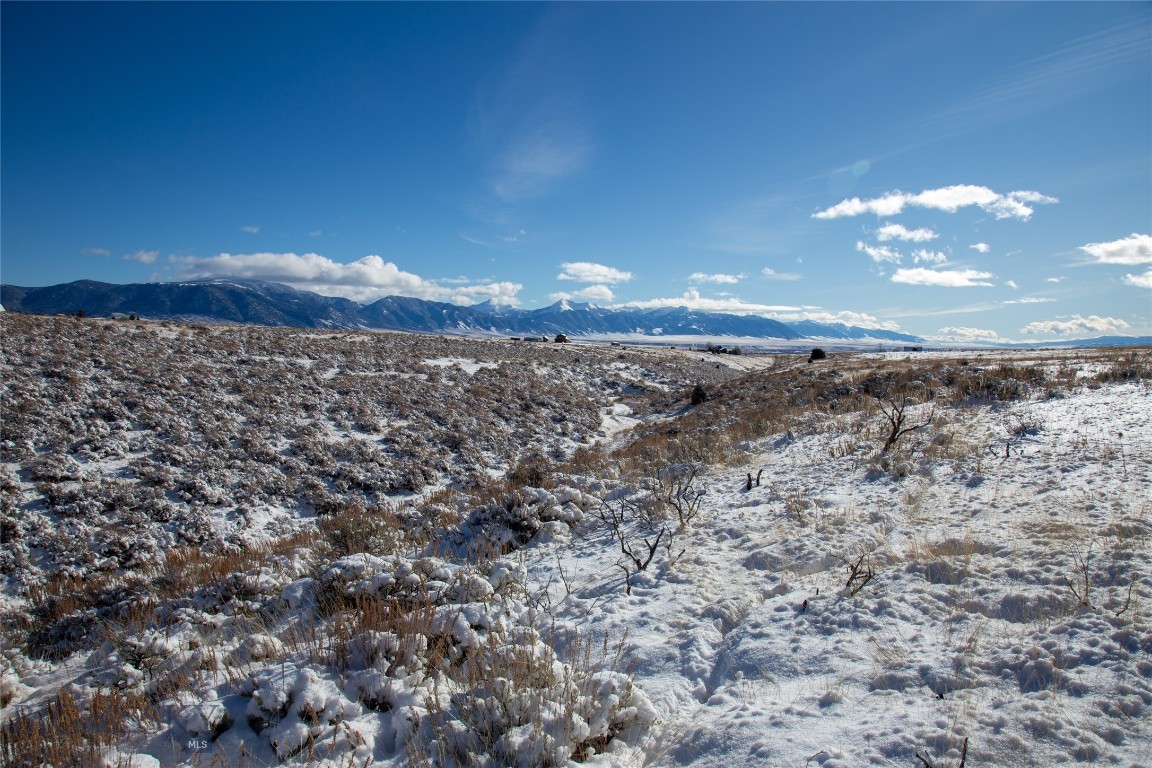 Shining Mountain West - Land