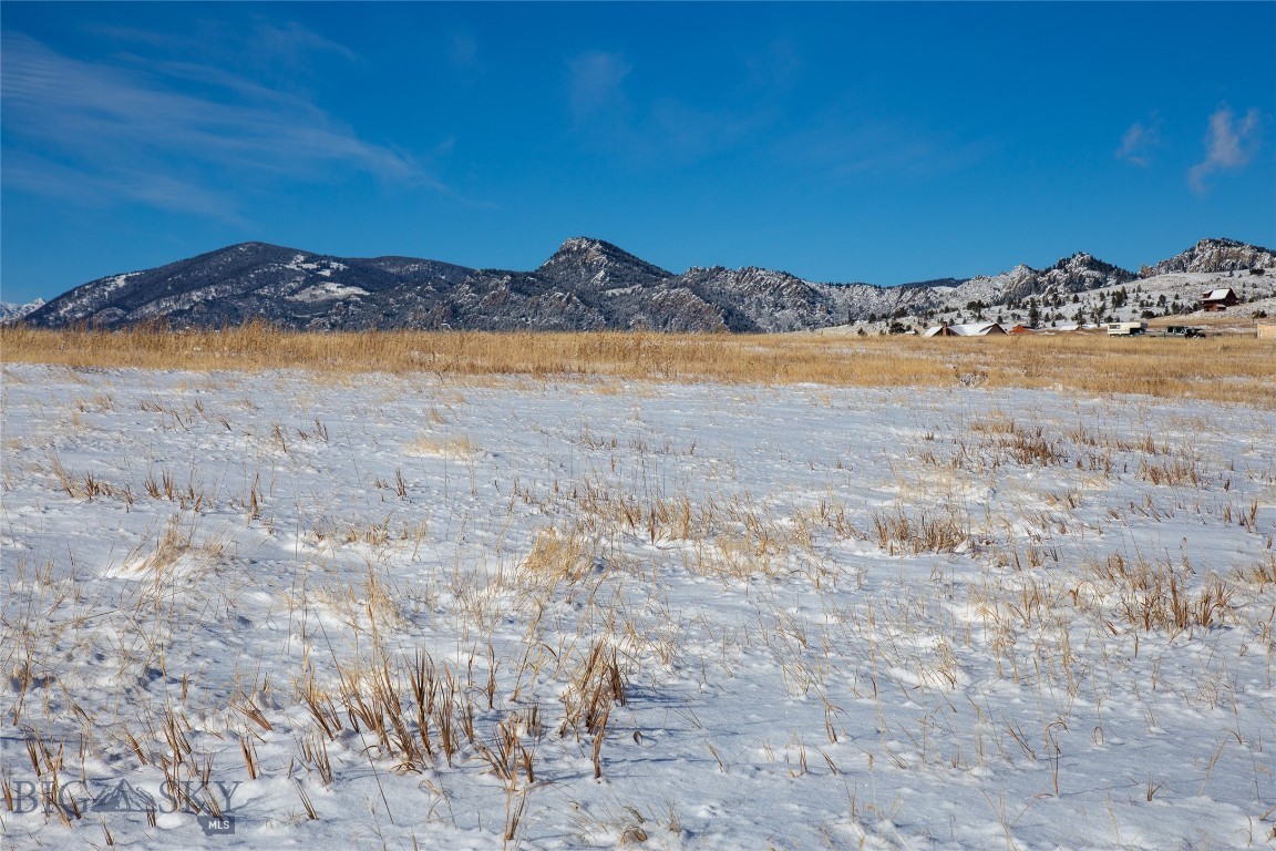 Shining Mountain West - Land
