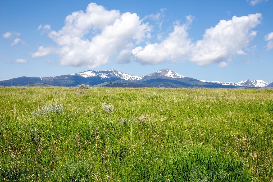 Shining Mountain West - Land