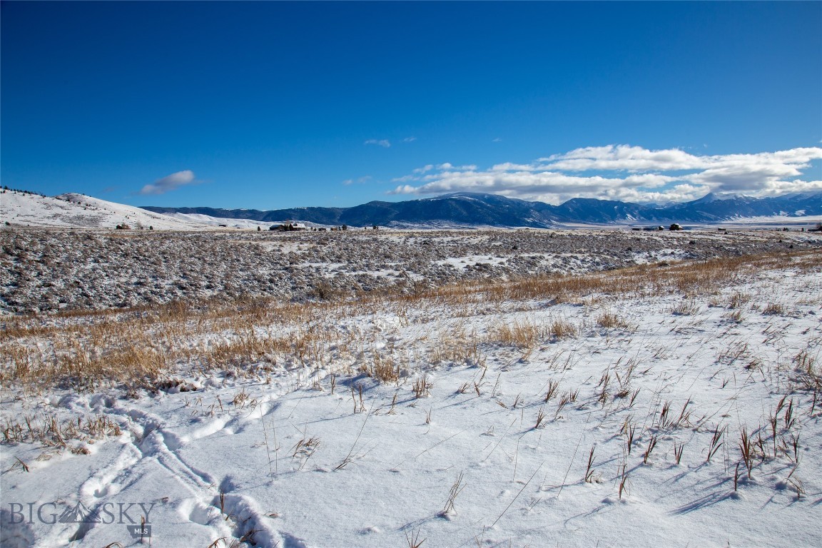 Shining Mountain West - Land