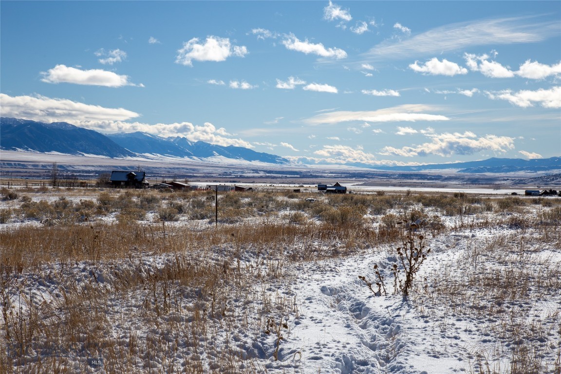 Shining Mountain West - Land