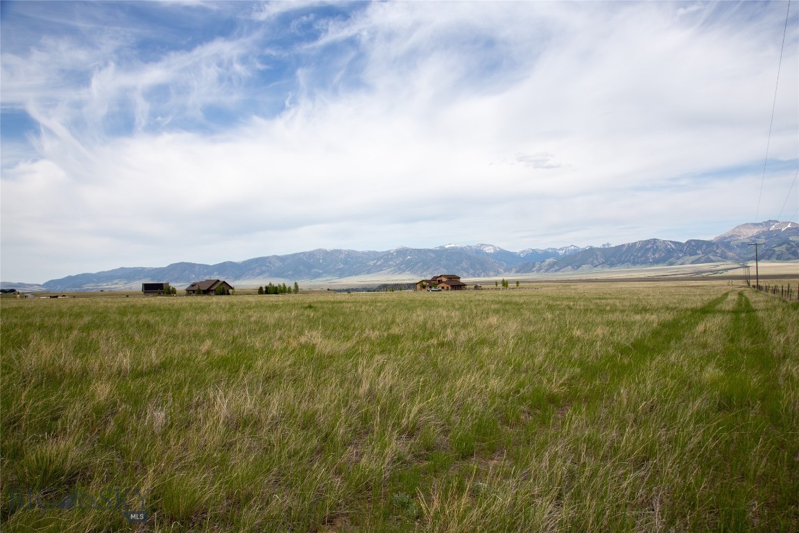 Pronghorn Meadows - Land