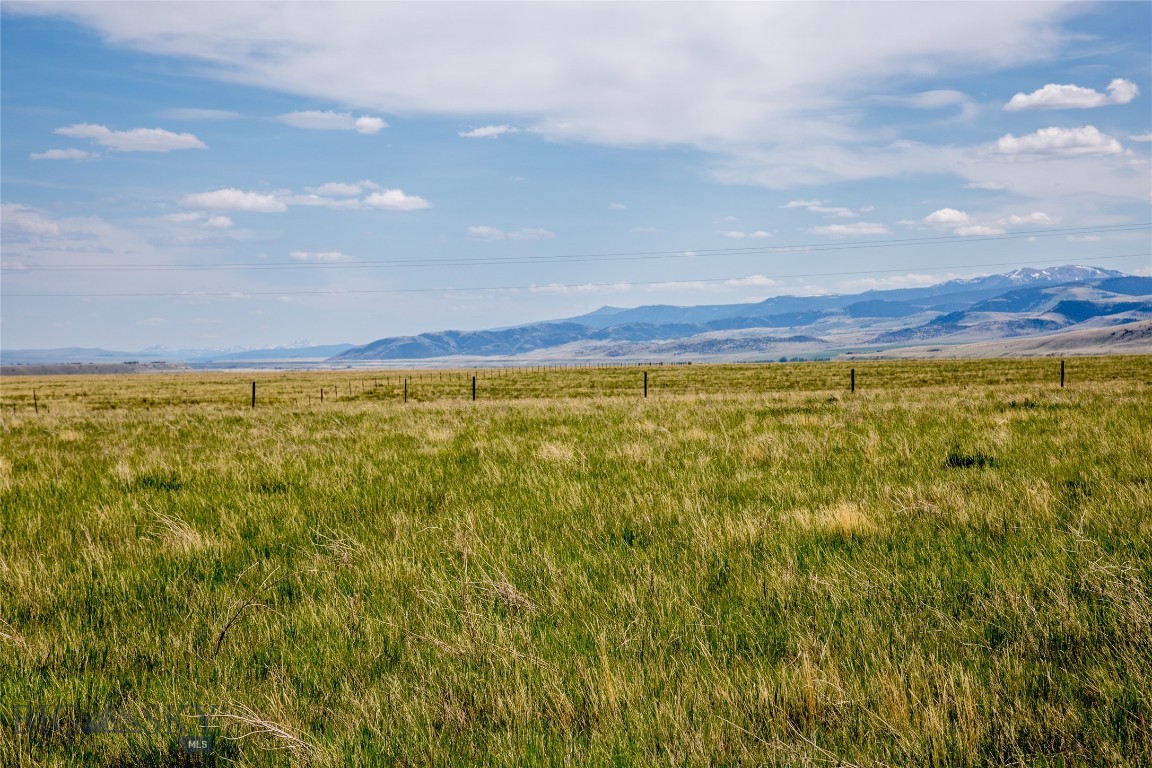 Pronghorn Meadows - Land