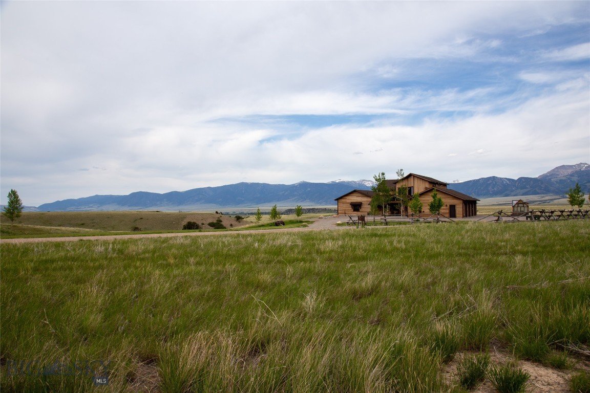 Pronghorn Meadows - Land