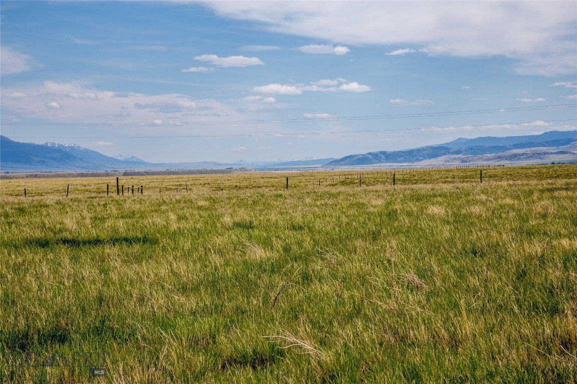 Pronghorn Meadows - Land
