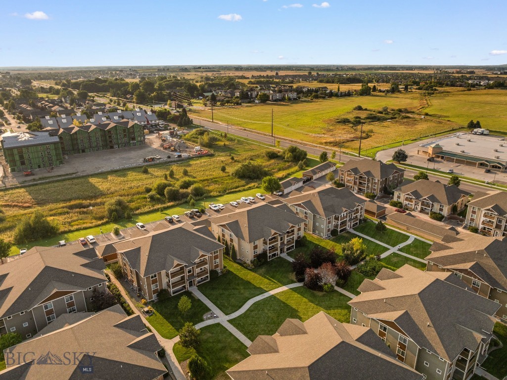 Baxter Springs Condo - Residential