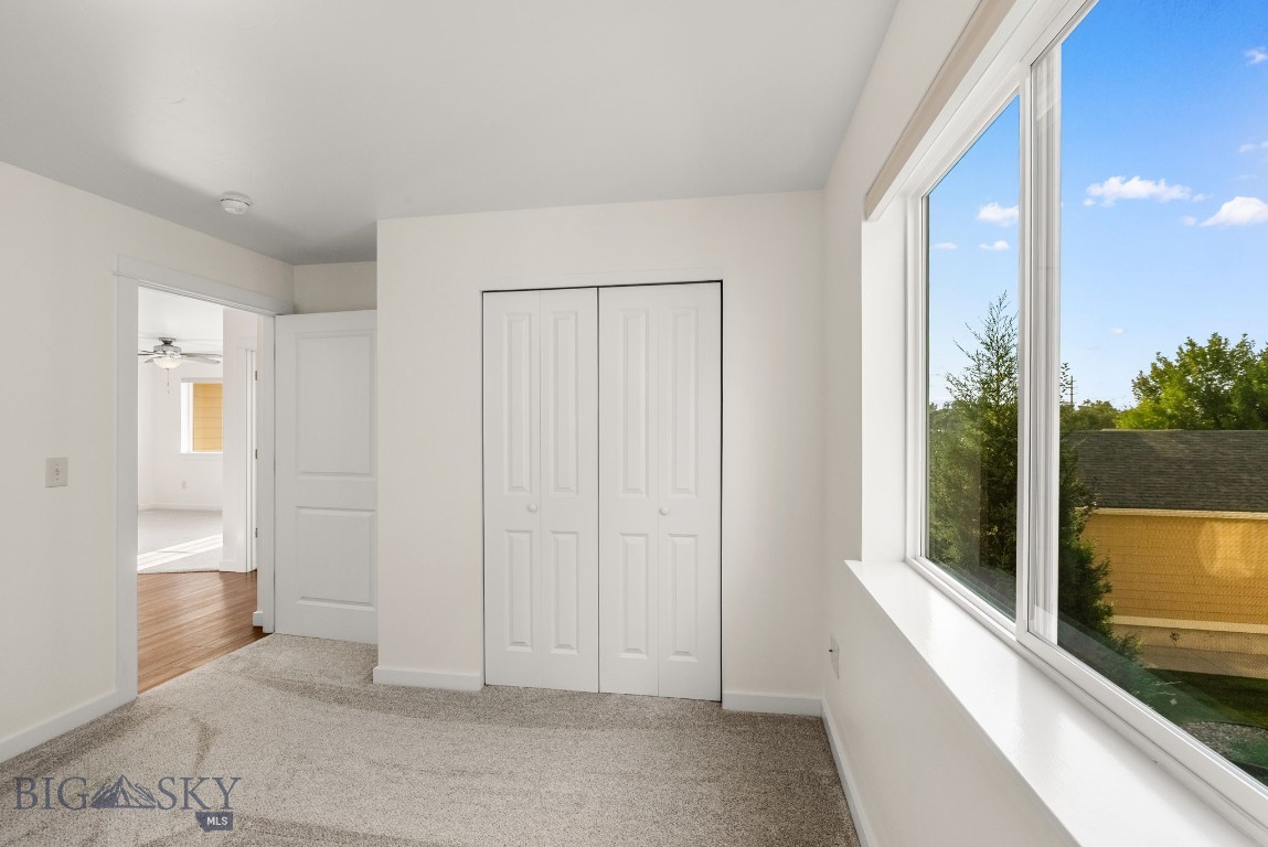 Baxter Springs Condo - Residential