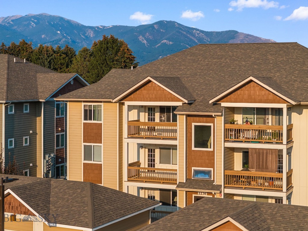 Baxter Springs Condo - Residential