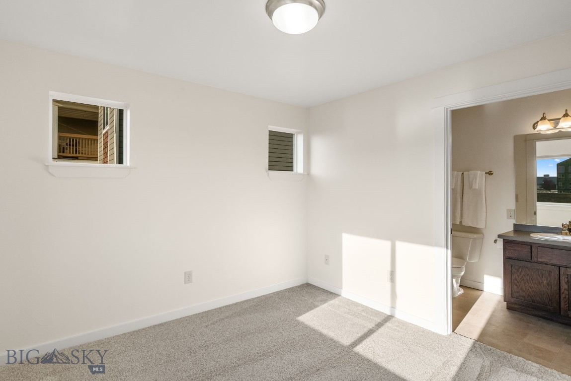 Baxter Springs Condo - Residential
