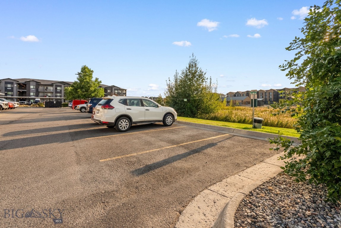 Baxter Springs Condo - Residential