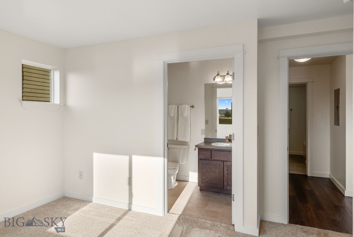 Baxter Springs Condo - Residential