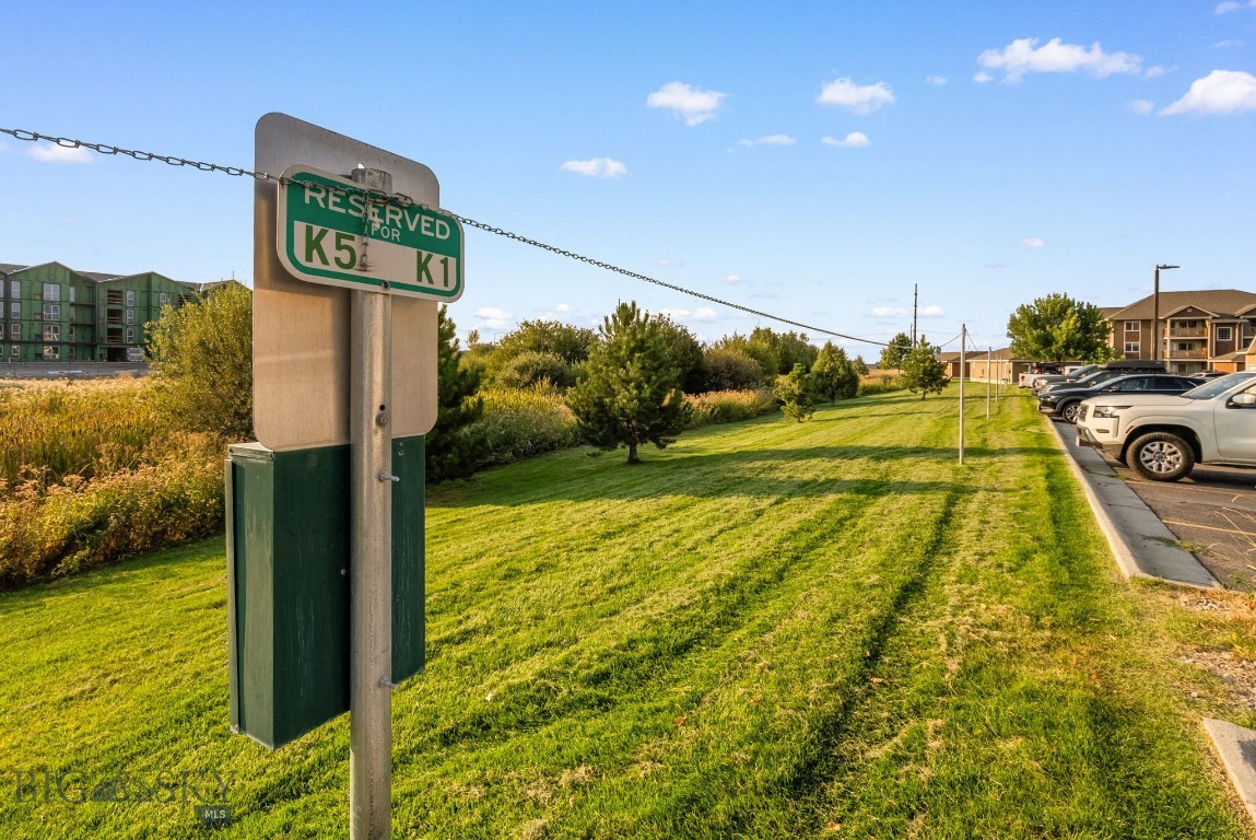 Baxter Springs Condo - Residential