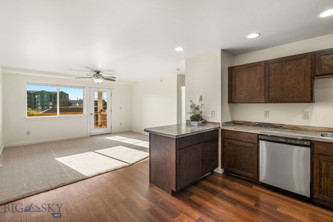 Baxter Springs Condo - Residential
