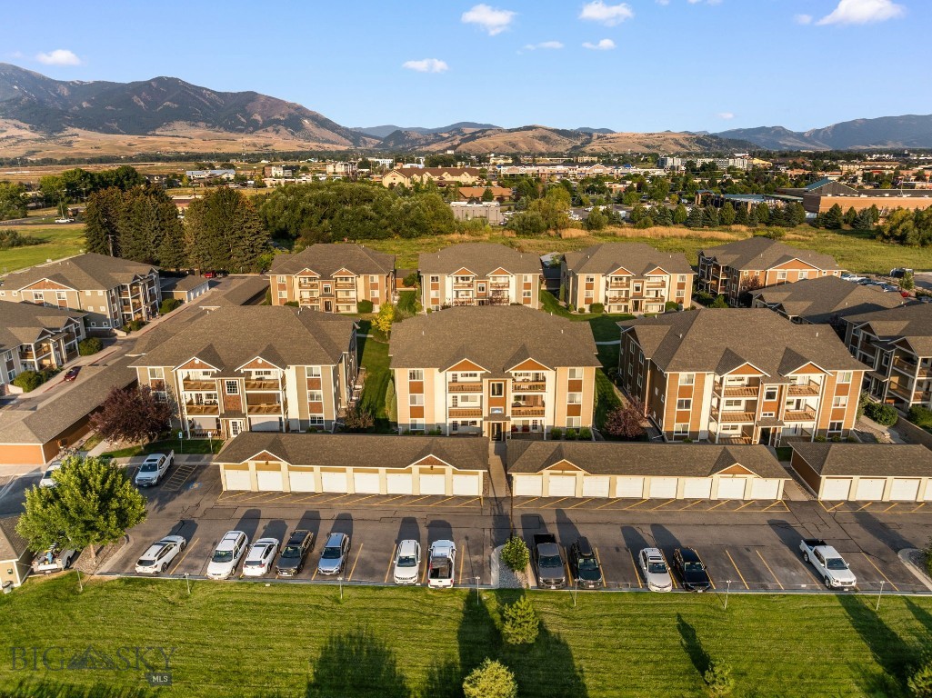 Baxter Springs Condo - Residential